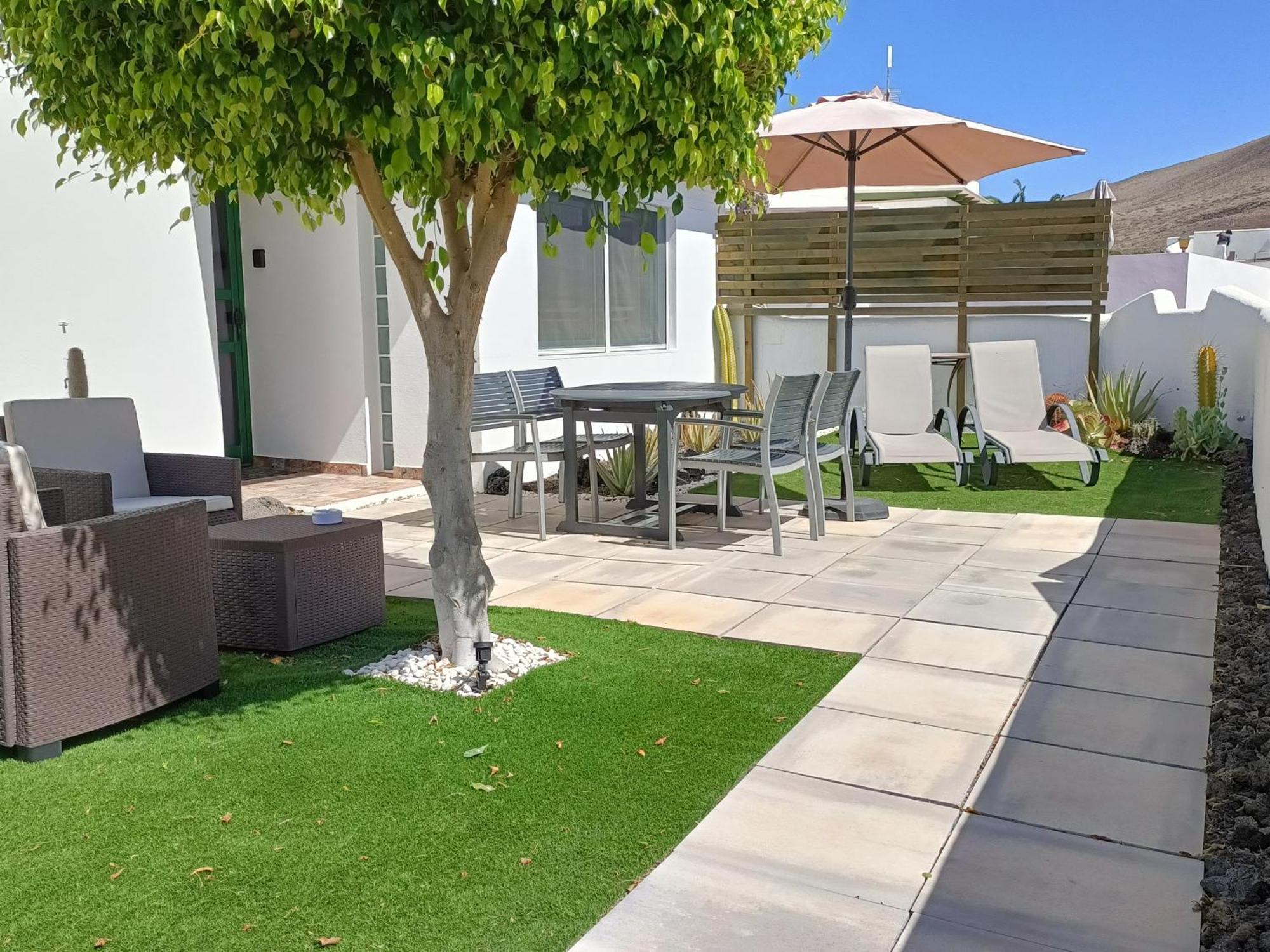 The White House With Pool - Playa Blanca Apartamento Exterior foto